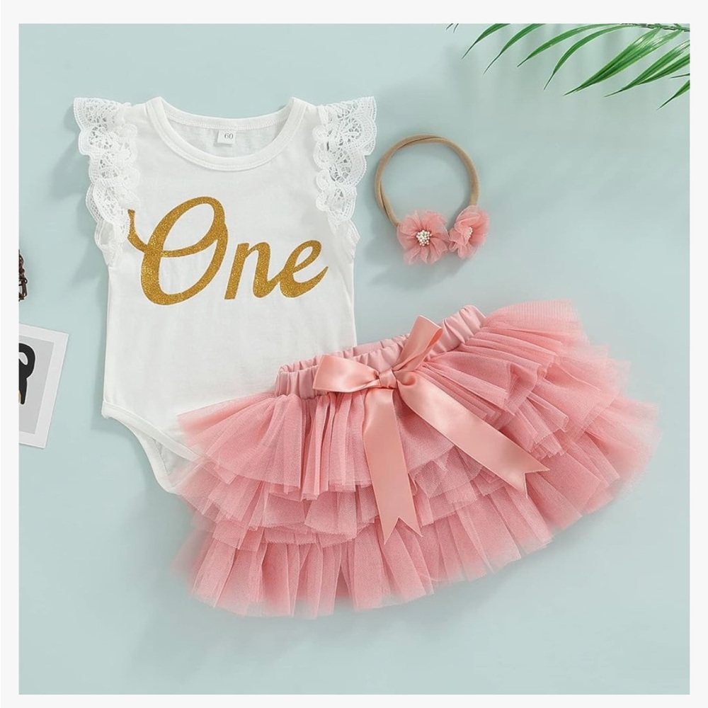 Baby girl 1st birthday outfit w tutu skirt and headband NEVER WORN- NWOT